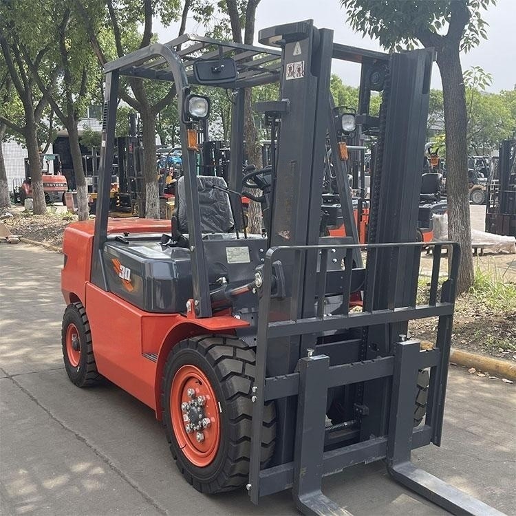 Mesin Pengangkat Baik 2 Tahap Forklift Diesel Forklift Diesel 3 Ton