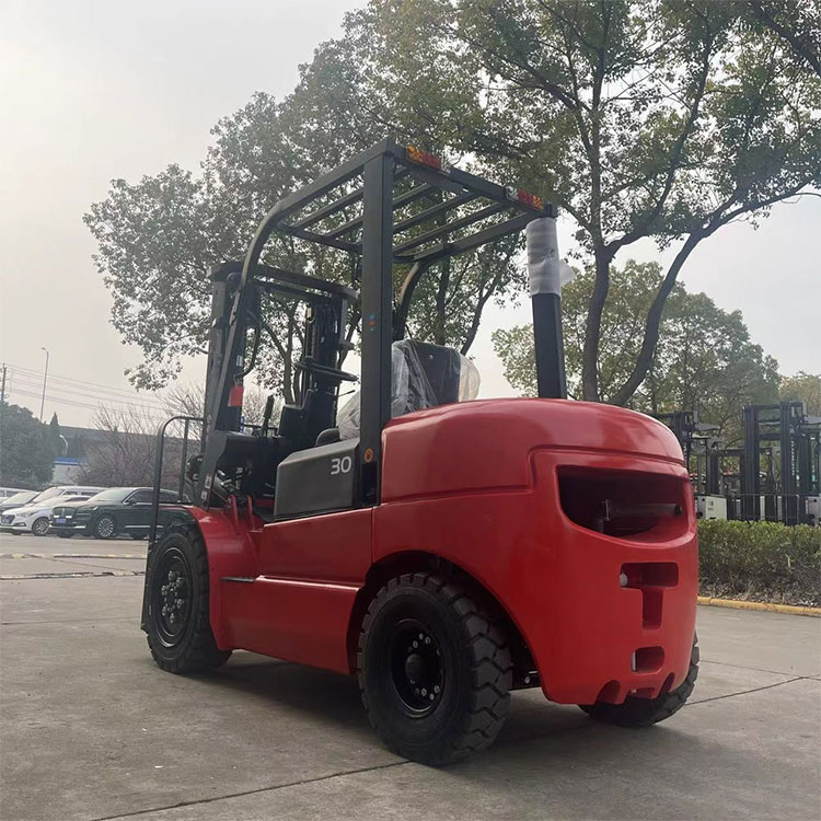 Hei&szlig;er Verkauf China Factory Direct Sale 3ton Diesel-LKW-Gabelstapler mit Anbauger&auml;t